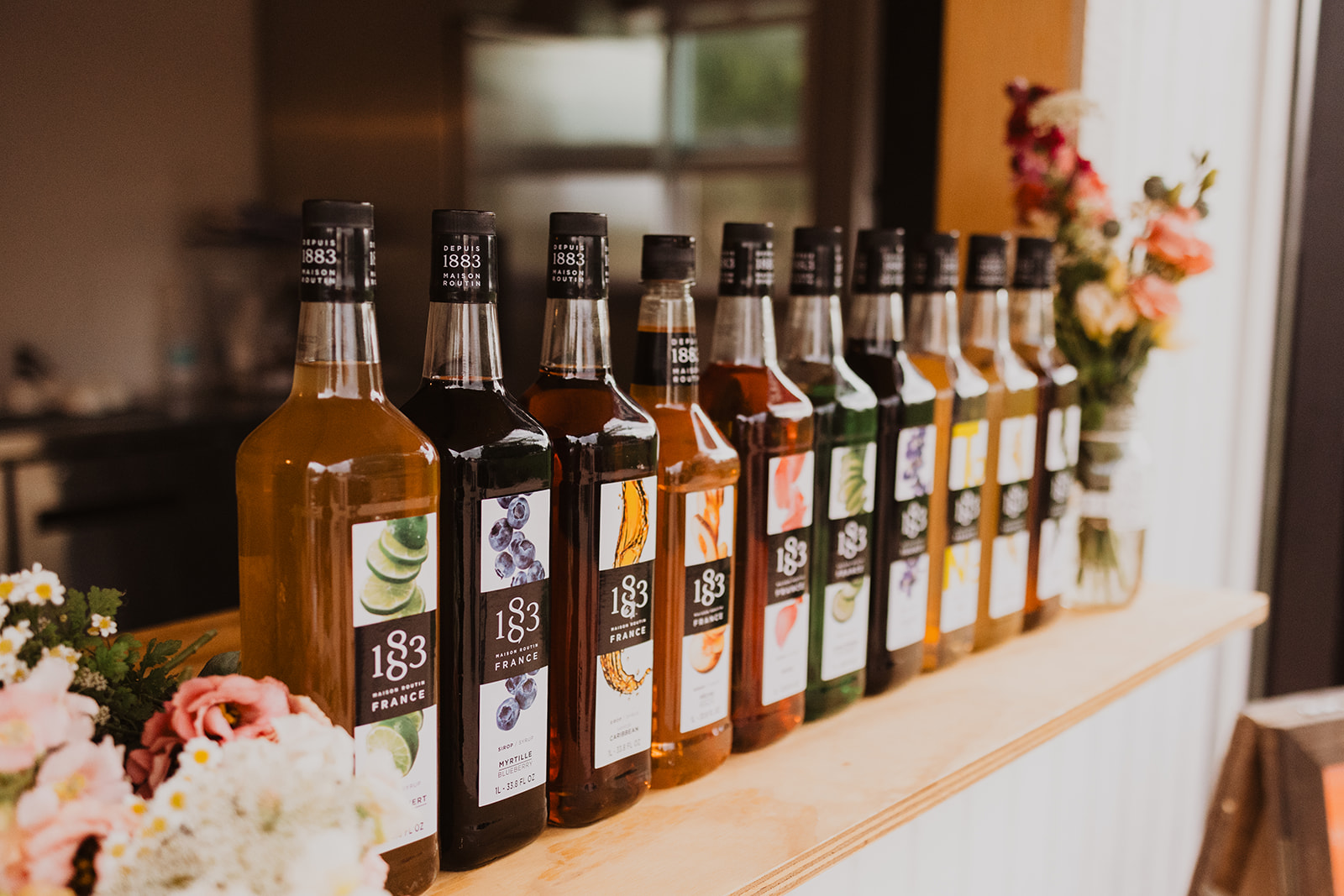 Why Latte'Da Is the Preferred Craft Espresso & Coffee Vendor for Weddings